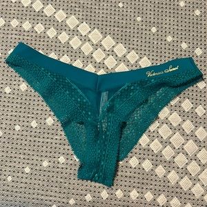 Victoria’s Secret Brazilian panties medium